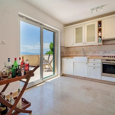 & Blue With Sea View Villa