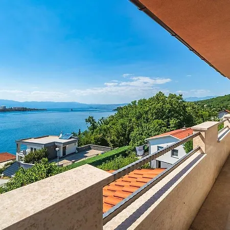 & Blue With Sea View Villa *