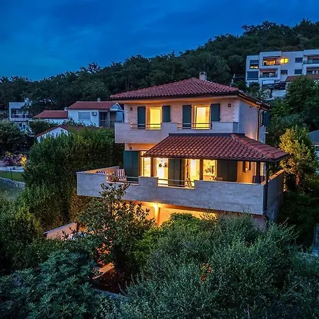 Villa & Blue With Sea View